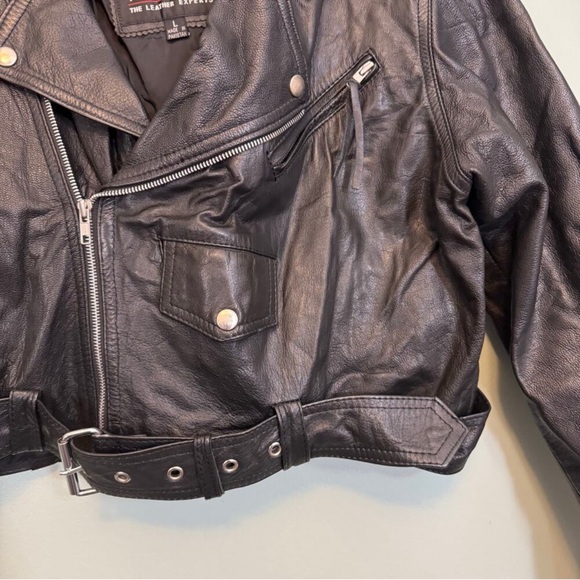 VTG Wilsons Leather Jacket Women L Black Cropped Moto
Biker Buckle Belt Full Zip - Picture 3 of 9